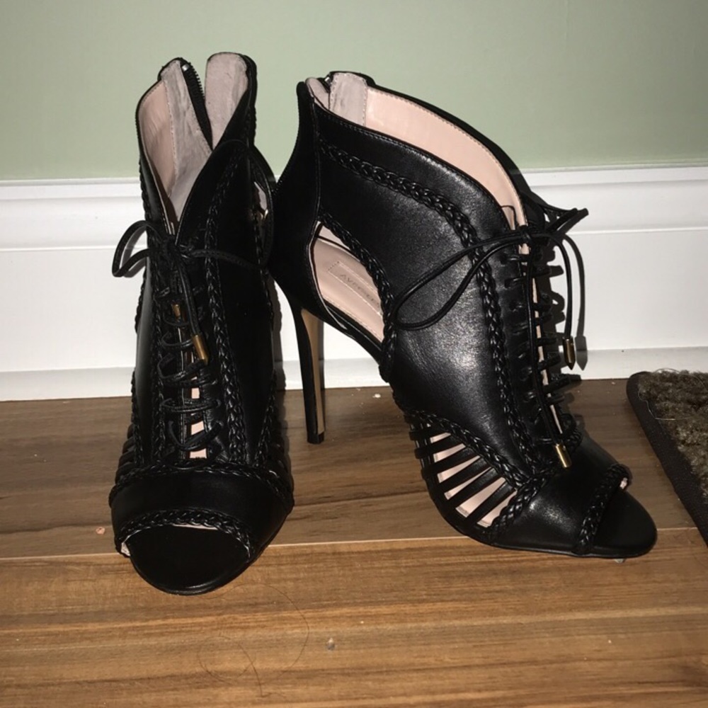 Woman size 7.5 sizes